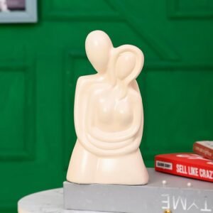 amazon basics Beautiful Romantic Couple Statue | Ceramic Home Decor (Pack of 1, Off White Color)
